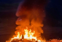 ZELEKANIN SAVAŞLARI VE KURTDAĞI MUHAREBELERİ ( 39 ) -yaninda-tamamen-yanarak-kule-dondugece-saatlerinde-baslayan-yangin-kisa-surede-tum-yapiyi-sararken,-mescidin-ahsap-agirlikli-yapisi-alevlerin-hizla-yayilmasina-neden-oldu.-bolgenin-yuksek-rakimi-ve-ulas