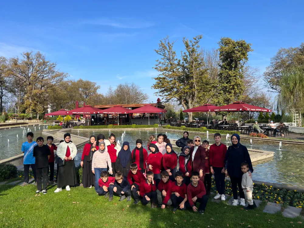 -trabzon’da-caykara-sehit-mehmet-aygun-ilkokulu-ile-sehit-mehmet-aygun-imam-hatip-ortaokulu-ogretmen-ve-ogrencileri-tarafindan-trabzon’un-tarihi-yerlerine-gezi-organizasyonu-gerceklestirildi.25-kas