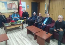 Trabzon Çaykara-Dernekpazarı Kültür ve Dayanışma Derneği, üyelerinin sağlık konusunda bilinçlenmesine katkı sunmak amacıyla önemli bir seminere ev sahipliği yaptı. Derneğin lokalinde gerçekleştirilen sağlık seminerinde, eklem kireçlenmesi ve günce trabzon-caykara-dernekpazari-kultur-ve-dayanisma-dernegi,-uyelerinin-saglik-konusunda-bilinclenmesine-katki-sunmak-amaciyla-onemli-bir-seminere-ev-sahipligi-yapti.-dernegin-lokalinde-gerceklestirilen-saglik-seminerinde,-eklem-kireclenmesi-ve-gunce